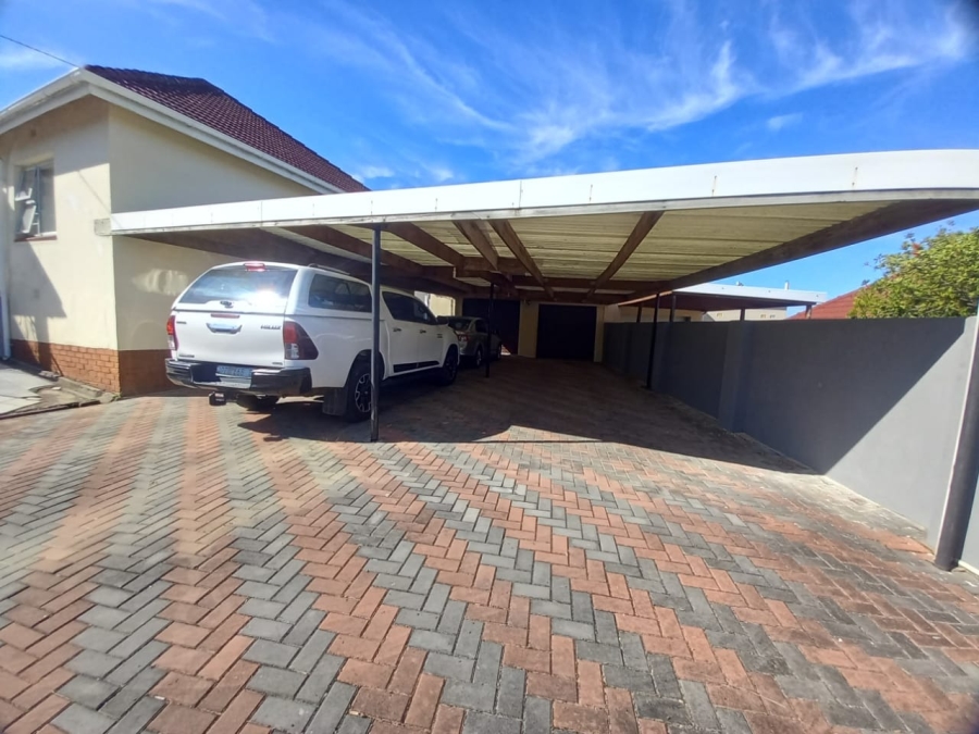 3 Bedroom Property for Sale in Cambridge West Eastern Cape